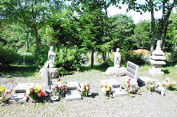 北海道,釧路ペット霊園おもいで、記名共同墓地（例）